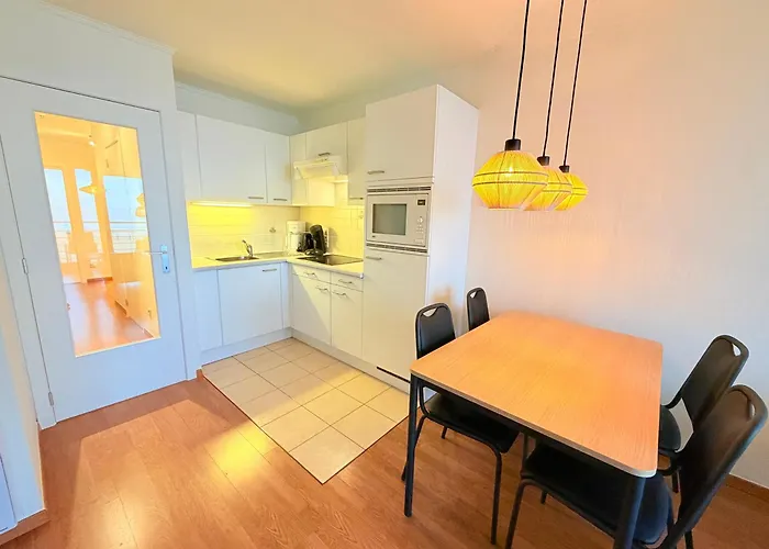 Bel Air - Beachside One-bedroom In T142 Appartement Oostende